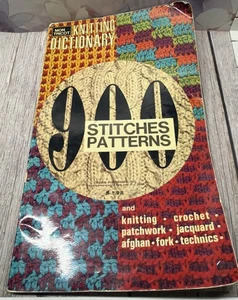 Mon Tricot Knitting Dictionary  900 Stitches and Patterns Booklet Vintage - Picture 1 of 3