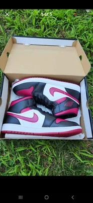 Talla 13 - Jordan 1 Mid Noble Red  Foto 1 de 4