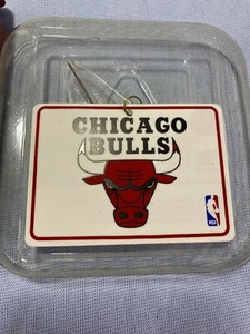 Hallmark Keepsake decorazione natalizia Chicago Bulls NBA targa con supporto vintage 97' - Foto 1 di 9