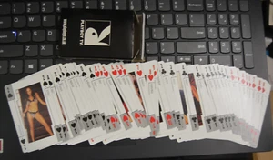 PLAYBOY TV JUGAR A LAS CARTAS COCHE RÁPIDO COLECCIONABLE DEL REINO UNIDO. NUNCA USADO NM - Imagen 1 de 2