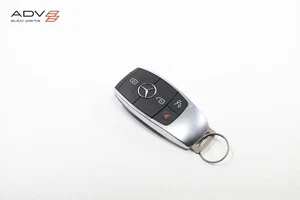 2022 MERCEDES CLA250 C118 SMART KEYLESS ENTRY REMOTE KEY FOB OEM - Picture 1 of 5