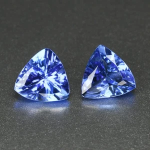 0.82Ct [2 Pcs Perfect Pair] Trillion Cut 5 MM 100% Natural Purple Blue Tanzanite - Picture 1 of 5
