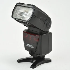 Nikon Speedlight SB-700 Shoe Mount Flash From JAPAN - Picture 1 of 9