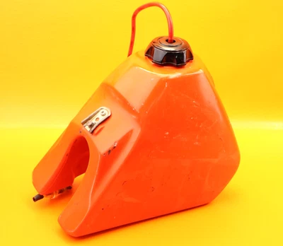 1986 - 1991 Honda XR250R Gas Tank Fuel Tank Assembly - Image 1 of 4