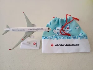 Japan airlines model plane you on stand and bag - Picture 1 of 2
