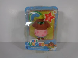 Figura Hey Duggee juguete decoración insignia verano arena castillo insignia paquete dañado - Imagen 1 de 5