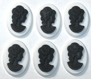 12 cameos de resina vintage orientados a la derecha negros sobre blancos 18 mm x 13 mm LOTE de 12 NUEVOS - Imagen 1 de 4
