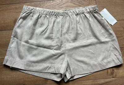 Nicole Miller Beige Linen Blend Women's Shorts Size XL - Image 1 of 3