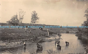 R388878 Lugar Desconocido Caballos Río Antigua Fotografía Postal Argenta - Imagen 1 de 4