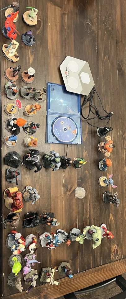 Lote de 46 jogos, plataformas e personagens raros Disney Infinity  - Imagem 1 de 1