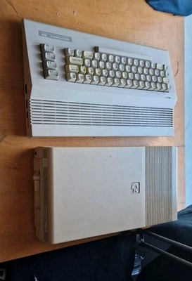 Commodore C 64 + Commodore 1541 Disk + Kabel Konvolut Set   - Bild 1 von 4