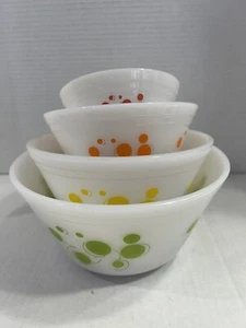 Vintage Federal Glas Rührschüsseln 4er Set Atomic Dots verschachtelt Milchglas - Bild 1 von 9
