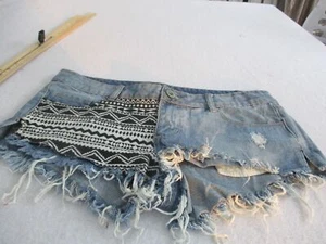 Wet Seal denim cut off shorts sz 9 - Picture 1 of 5