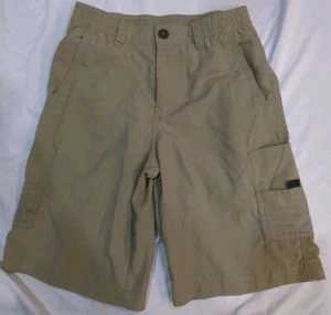 Magellan Outdoors Boys Sz MEDIUM Fish Gear Khaki Shorts Water Repellent Fishing  - Picture 1 of 13