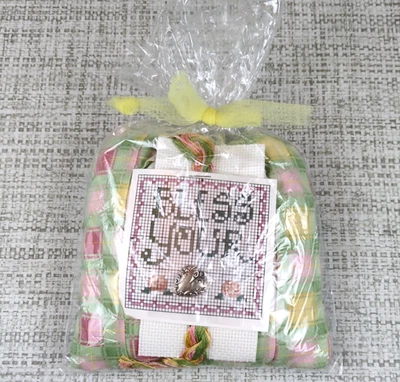 Kit de Almohada Punto de Cruz Pine Mountain BENDICE TU CORAZÓN 6" Cuadrado SELLADO Foto 1 de 4