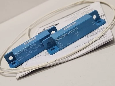 BRAND NEW! PEPPERL & FUCHS SERIES COMPACT TWO PIECE REED SWITCHES 40FR1-3 41FR2  - Image 1 of 4