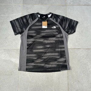 The North Face Performance T-Shirt Gr. XXL Grau Rundhals Kurzarm Gym - Bild 1 von 6