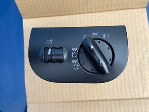AUDI TT MK1 1998-2006 8N 1.8T & 3.2 V6 XENON HEADLIGHT CONTROL SWITCH 8N2941531A - Picture 1 of 4