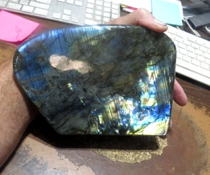 NATURAL LABRADORITE QUARTZ CRYSTAL MINERAL HEALING SPECTROLITE JAL - Picture 1 of 8