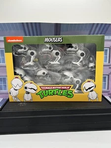 NECA Teenage Mutant Ninja Turtles Mousers Online Exclusive NECA Mouser IN HAND! - Picture 1 of 1