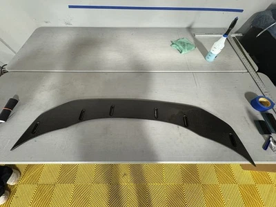 Divisor delantero inferior BMW M4 F8X GTS estilo RKP Foto 1 de 4