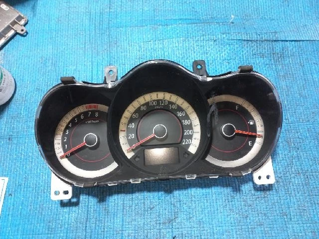 2012 KIA Cerato Forte Koup Instrument Clusters 940431M560 - Image 1 of 4
