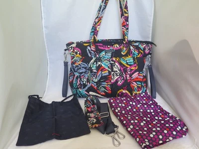 Vera Bradley Butterfly Flutter Diaper Bag Tote w/Changing Pad & Shoulder Pad Foto 1 de 4
