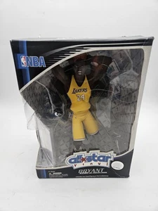 Kobe Bryant 2008 Upper Deck NBA All Star Vinyl Figure w/ Card Lakers - Picture 1 of 4