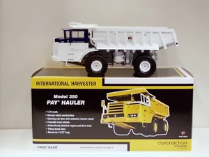 International IH 350 Payhauler - "WHITE & BLUE" - 1/25 - First Gear #49-0234 NEW - Picture 1 of 7