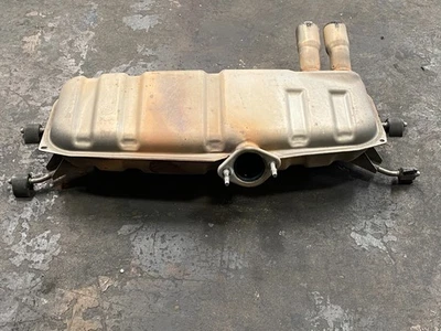 Silenciador tubo de escape trasero 16-19 MAZDA MX-5 MIATA OEM #A0.43 Foto 1 de 4