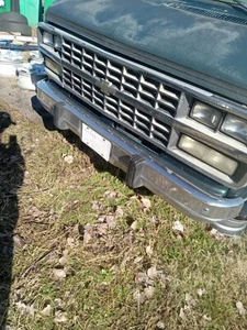 Front Bumper Excluding 30 Hd Chrome Fits 92-96 CHEVROLET 10 20 30 G20 - Picture 1 of 12