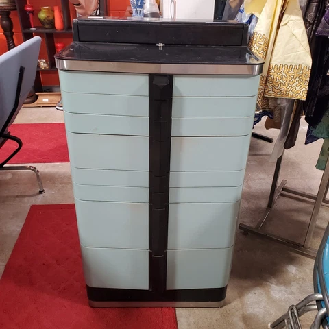 Art Deco Mid Century Dental Medical 8 Drawer American Cabinet Co. Bar Kitchen Cover