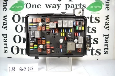 84080470 GMC TERRAIN 2016-17 MOTOR CAJA DE FUSIBLES Y MÓDULO DE RELÉ CAJA DE FUSIBLES 1J3 103 B2 Foto 1 de 4