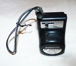 Alimentation universelle - Archer 270-9536 - In AC 220-240V / Out DC 3-12V 300mA - Photo 1/1