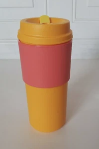 Tazza da viaggio isolata Tupperware ~ Eco To Go ~ 16 once ~ colore arancione e guava ~ nuova - Foto 1 di 2