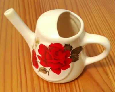 Adorno de regadera miniatura de cerámica Brixham vintage en excelente estado. Foto 1 de 4