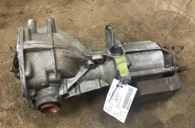 2001-2004 Ford Escape Rear Differential Carrier Assembly OEM - Image 1 of 3