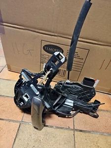 JAGUAR XF DOOR LOCK REAR RIGHT DRIVER SIDE OFFSIDE 8X2A26412AC X250 2013 - Picture 1 of 6