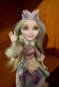 EVER AFTER HIGH CRYSTAL EPIC WINTER DOLL SNOW QUEENS DAUGHTER - Picture 1 of 5