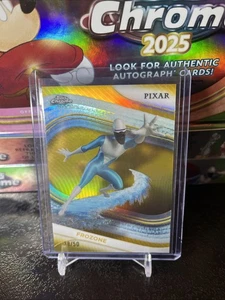 2025 Topps Chrome Disney Gold Wave Refractor /50 Frozone - Bild 1 von 2
