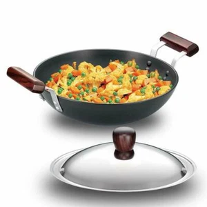 Hawkins 2.75 Litres Futura Deep Fry Pan Kadhai With Stainless Lid Best Gifts - Picture 1 of 6