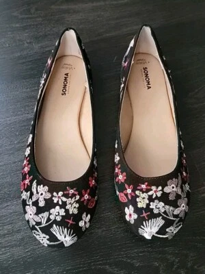 Pisos de ballet bordados florales negros Misses, plantilla acolchada, talla 9M, ¡usados en excelente estado! Foto 1 de 4