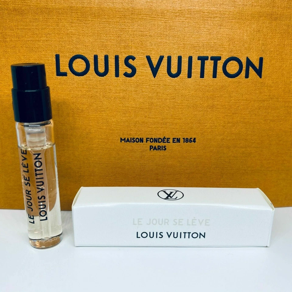 Louis Vuitton Le Jour se Lève Eau De Parfum amostra spray - 2 ml/0,06 oz - Imagem 1 de 1