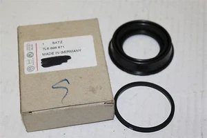 Rear brake caliper seal kit T5 Transporter / Touareg 7L6698671 New genuine VW - Picture 1 of 2