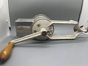 Vintage White Kitchen grater Grinder, Germany, 830 in Great Working Condition - Picture 1 of 8