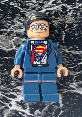 LEGO CLARK KENT minifigure DC COMICS DVD exclusive figure Used - Image 1 of 3