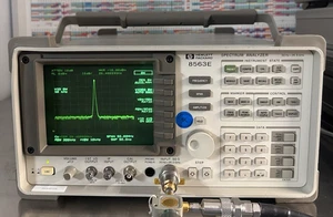 HP Hewlett Packard Agilent 8563E Spectrum Analyzer 30Hz - 26.5GHz --Calibrated-- - Picture 1 of 15