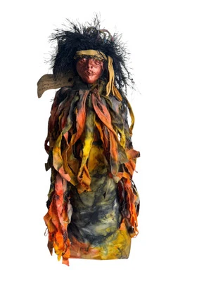 MUÑECA RITUAL DE TELA NAOMI RUSSELL HO CHUNK INDIO SIOUX NATIVO AMERICANO DE COLECCIÓN Foto 1 de 4