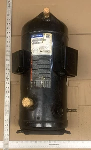 COPELAND SCROLL COMPRESSOR P/N ZRD125KCE-TF5NXXX - Picture 1 of 9