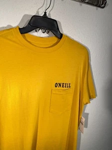 NWT O'NEILL Surfer Pocket T Shirt Logo Size MEDIUM in Yellow - Surfboard Brand - Picture 1 of 8